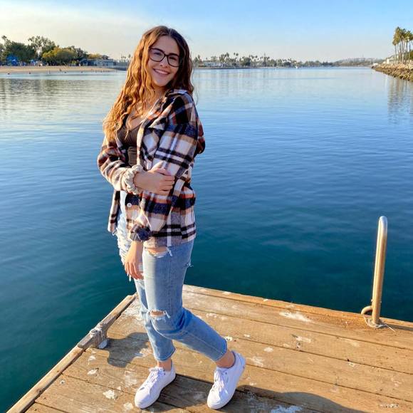 Meet your Posher, Bailey - Picture 1 of 1